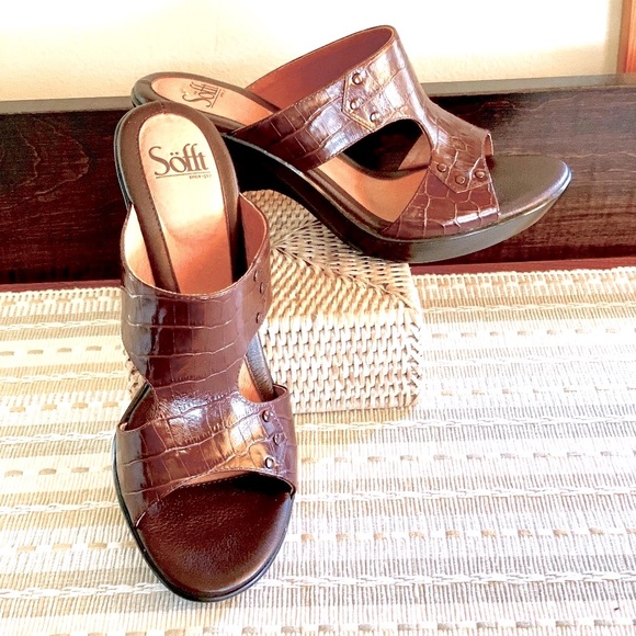 🔥NeW🔥 NIB‼️ Söfft Croc-embossed leather slide sandals - Size 7.5 ✨✨✨ - Picture 2 of 13